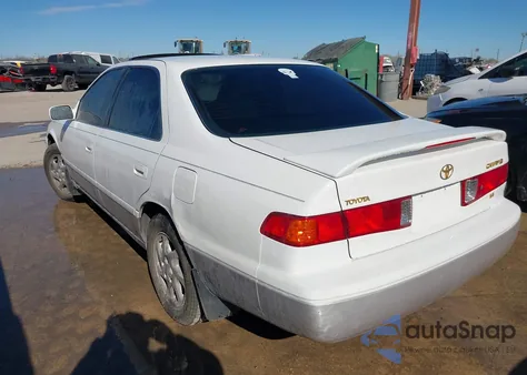 2000 Toyota Camry Le V6 from USA, damaged, VIN JT2BF22K1Y0249929